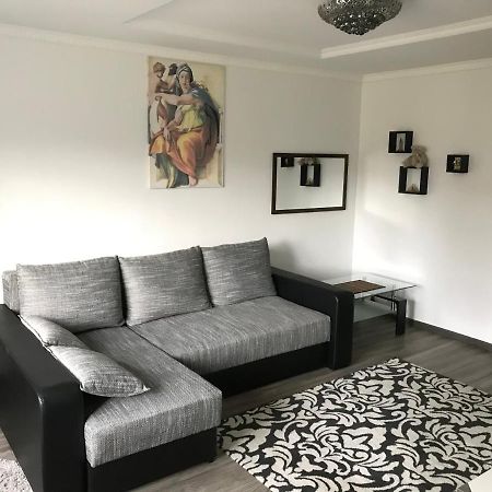 Fine Apartment Jelgava Eksteriør billede
