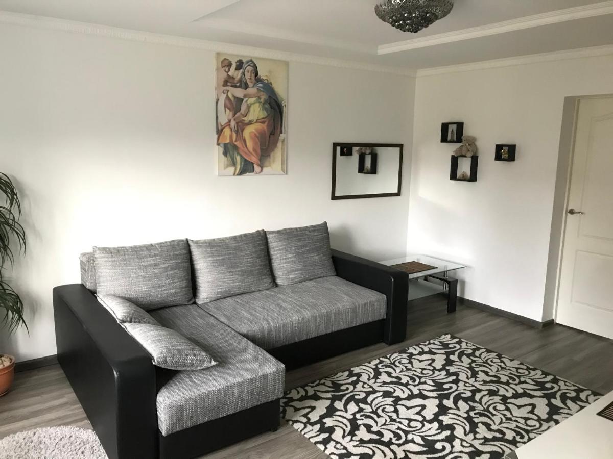 Fine Apartment Jelgava Eksteriør billede